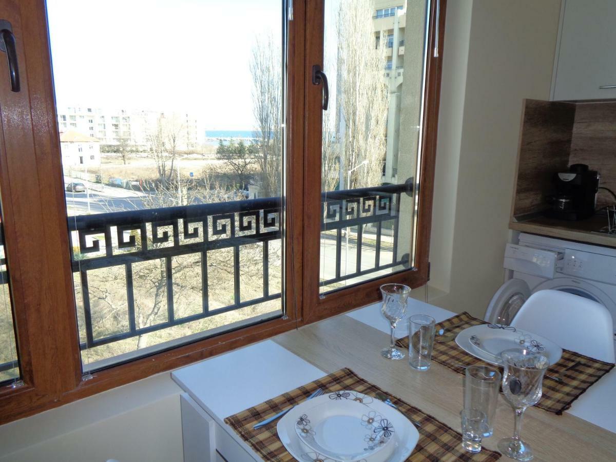 Nereya Palace Studio Mona Lägenhet Pomorie Exteriör bild